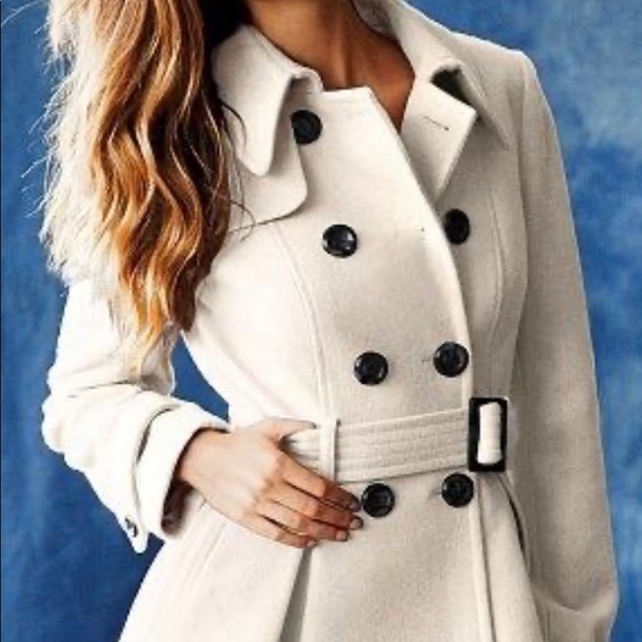 Victoria's Secret Jackets & Blazers - ***SALE***Victoria’s Secret Off White Sz 14 Trench